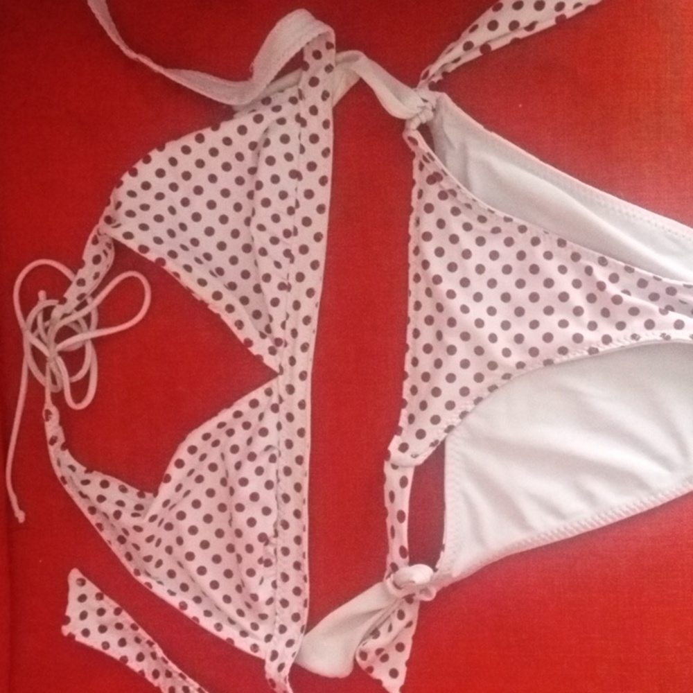 2 piece sz M reversible bikini blush pink&red polka dot. Tags are removed.